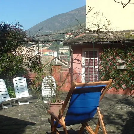 Bovone Apartment *